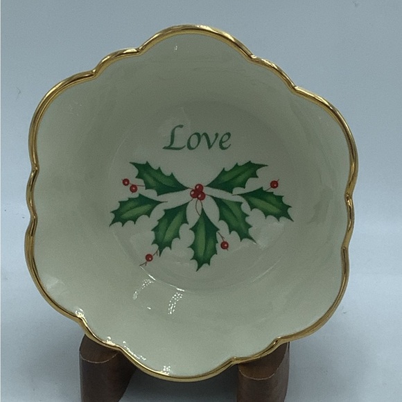 Two Lenox Small Candy/Nut  Dishes with Sentiment Believe and Love - Picture 7 of 9